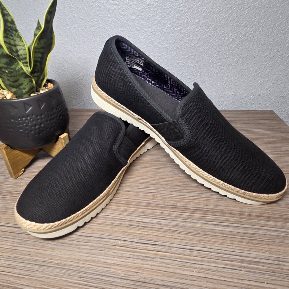 BOBS from Skechers Black Slip‑On Espadrille Flats Memory Foam Women’s 9 EUC